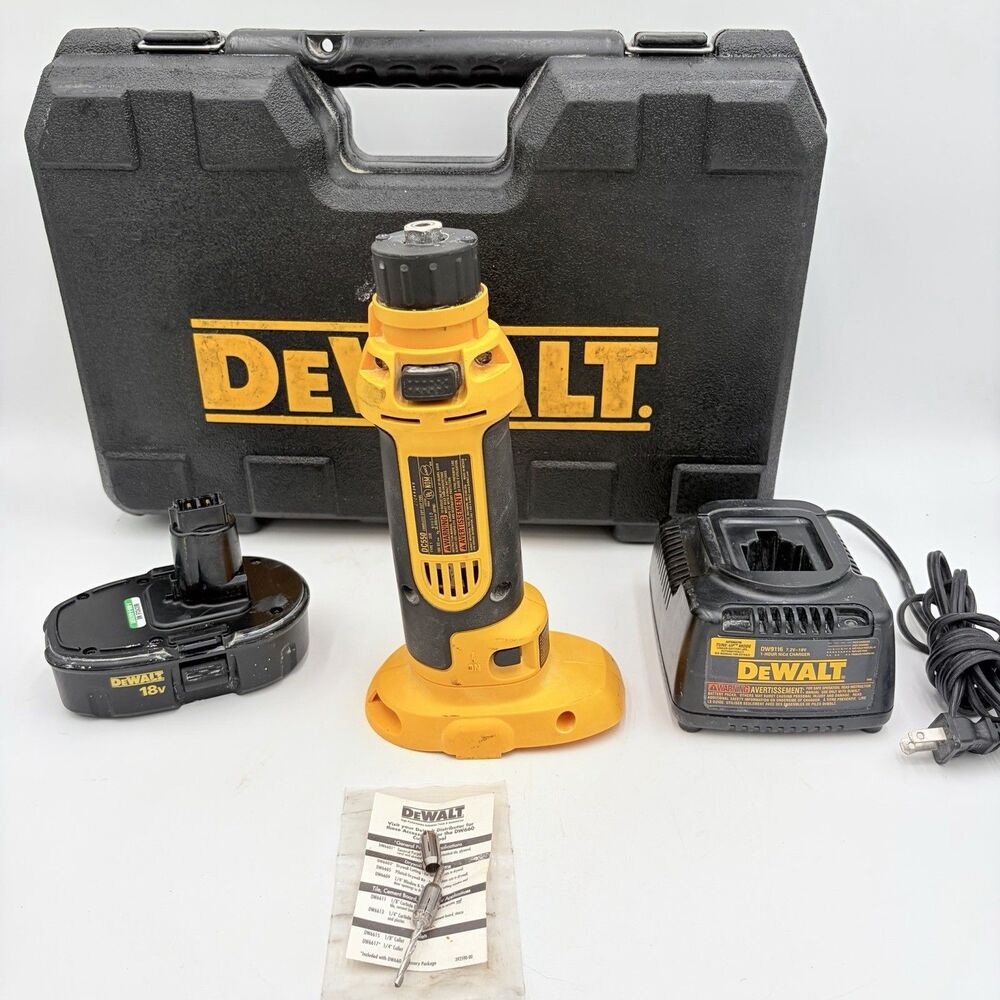 DEWALT DC550 18V CORDLESS Cut-Out Tool Kit Battery Charger Case